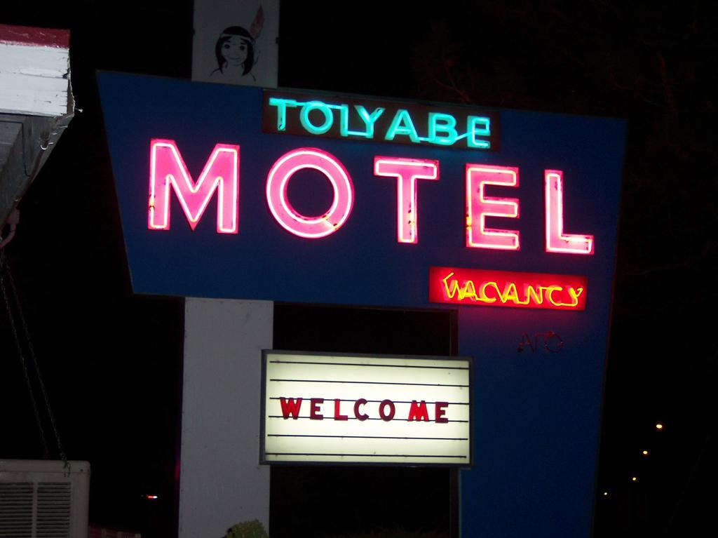 Toiyabe Motel Walker Exterior photo